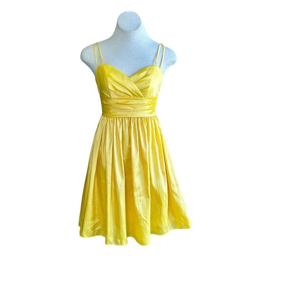 WTOO by Watters & Watters Yellow Satin Prom Bridesmaid Dress Size 2 - Picture 1 of 12